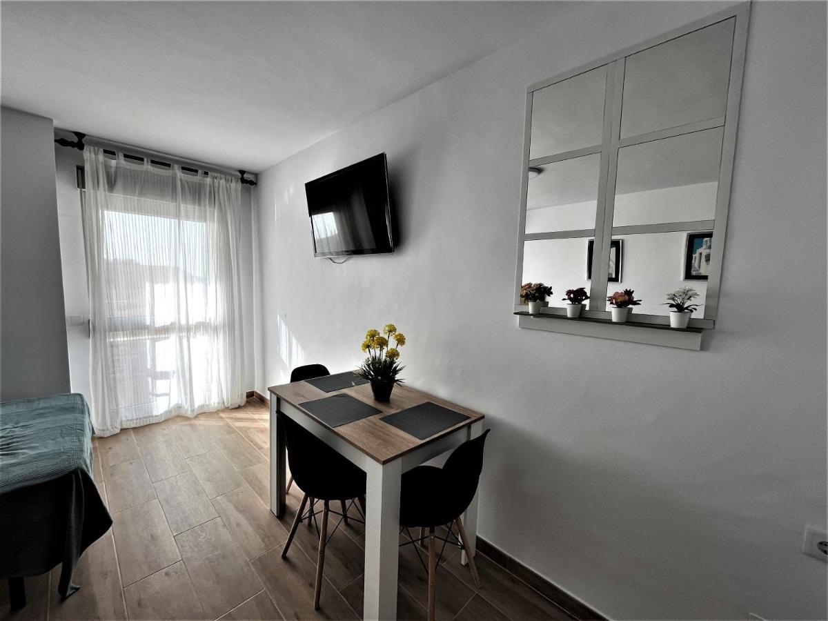 Ver7 - Estudio, Wifi, Fire Stick Amazon, Terraza, Vistas Al Mar, Piscina Torremolinos Bagian luar foto