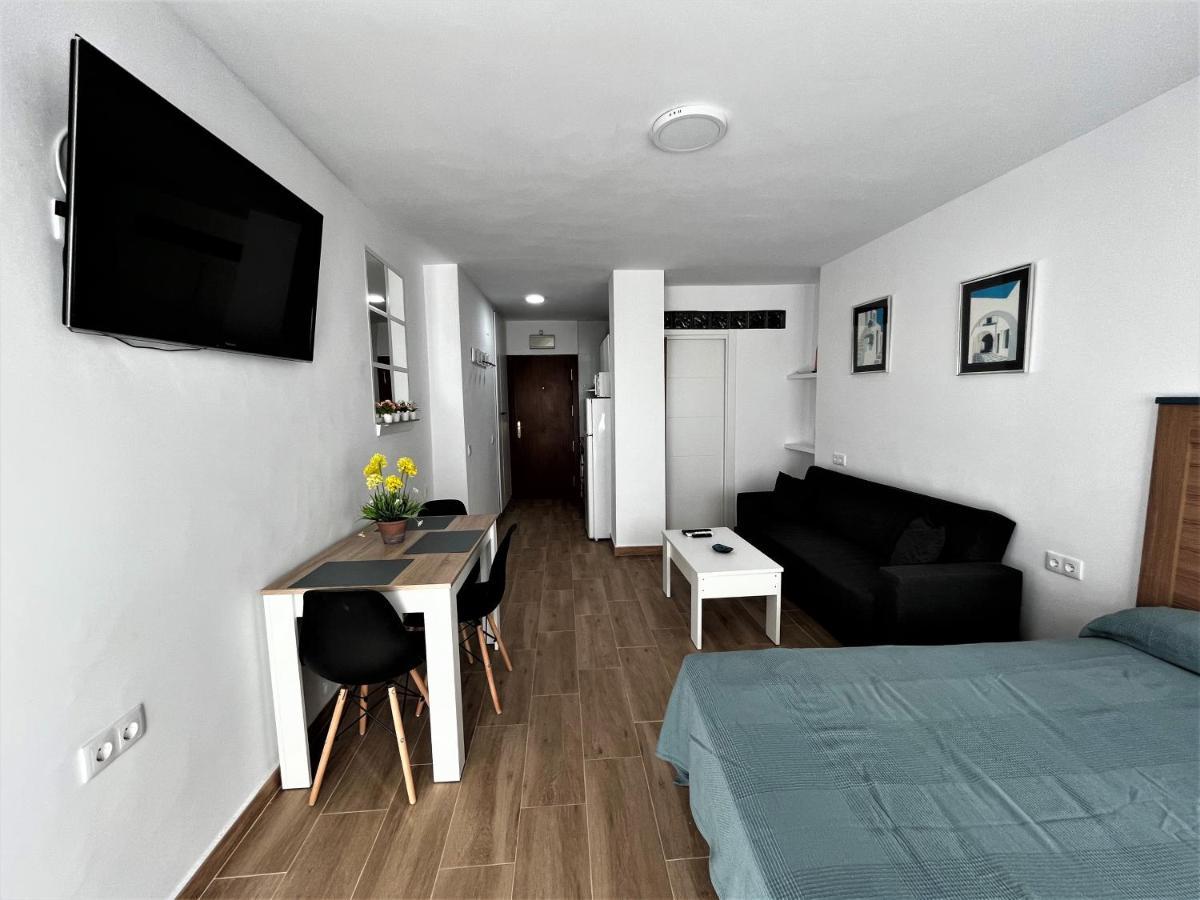 Ver7 - Estudio, Wifi, Fire Stick Amazon, Terraza, Vistas Al Mar, Piscina Torremolinos Bagian luar foto