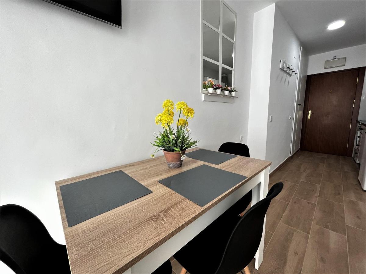 Ver7 - Estudio, Wifi, Fire Stick Amazon, Terraza, Vistas Al Mar, Piscina Torremolinos Bagian luar foto