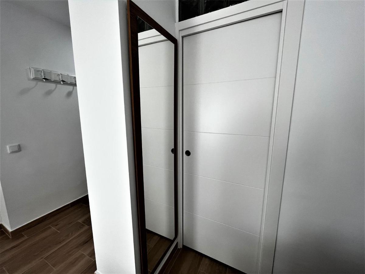 Ver7 - Estudio, Wifi, Fire Stick Amazon, Terraza, Vistas Al Mar, Piscina Torremolinos Bagian luar foto